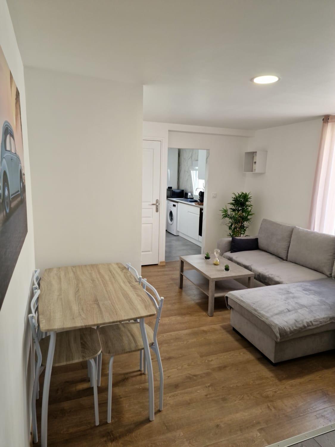 Appartement Hyper Centre Cosy Avec Balcon Châteaudun Esterno foto